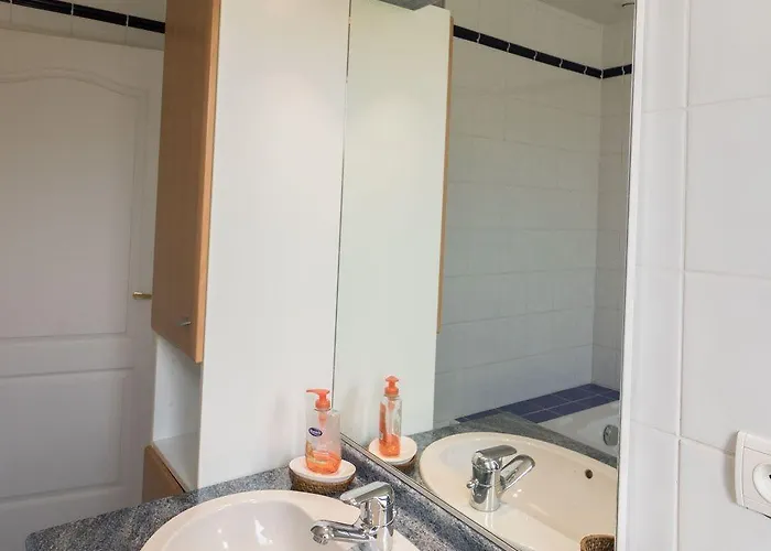 Domaine De Balesta בית נופש *